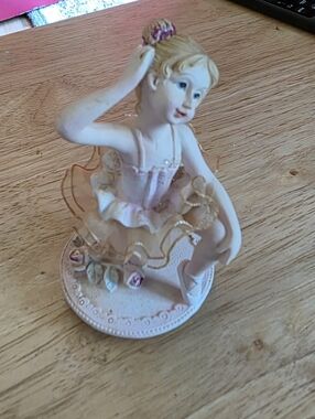 Porcelain Ballerina Figurine in Pale Pink and Gold